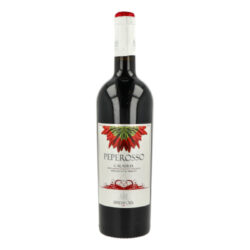 Víno Spadafora Peperosso IGP 0,75l 2019 13%, červené - Italské víno Spadafora Peperosso IGP 2019. Červené víno suché bohaté ovocné vůně s náznaky třešně, rybízu a maliny. V chuti měkké a elegantní s obsahem kyselinek, elegantních taninů z něj dělá vyvážené a inovativní víno. Balení: láhev, 0,75L.

Obsah alkoholu: 13%
Rok výroby: 2019
Výrobce: Spadafora 1915 Vini Calabria
Vinařská oblast: Kalábrie, Itálie
